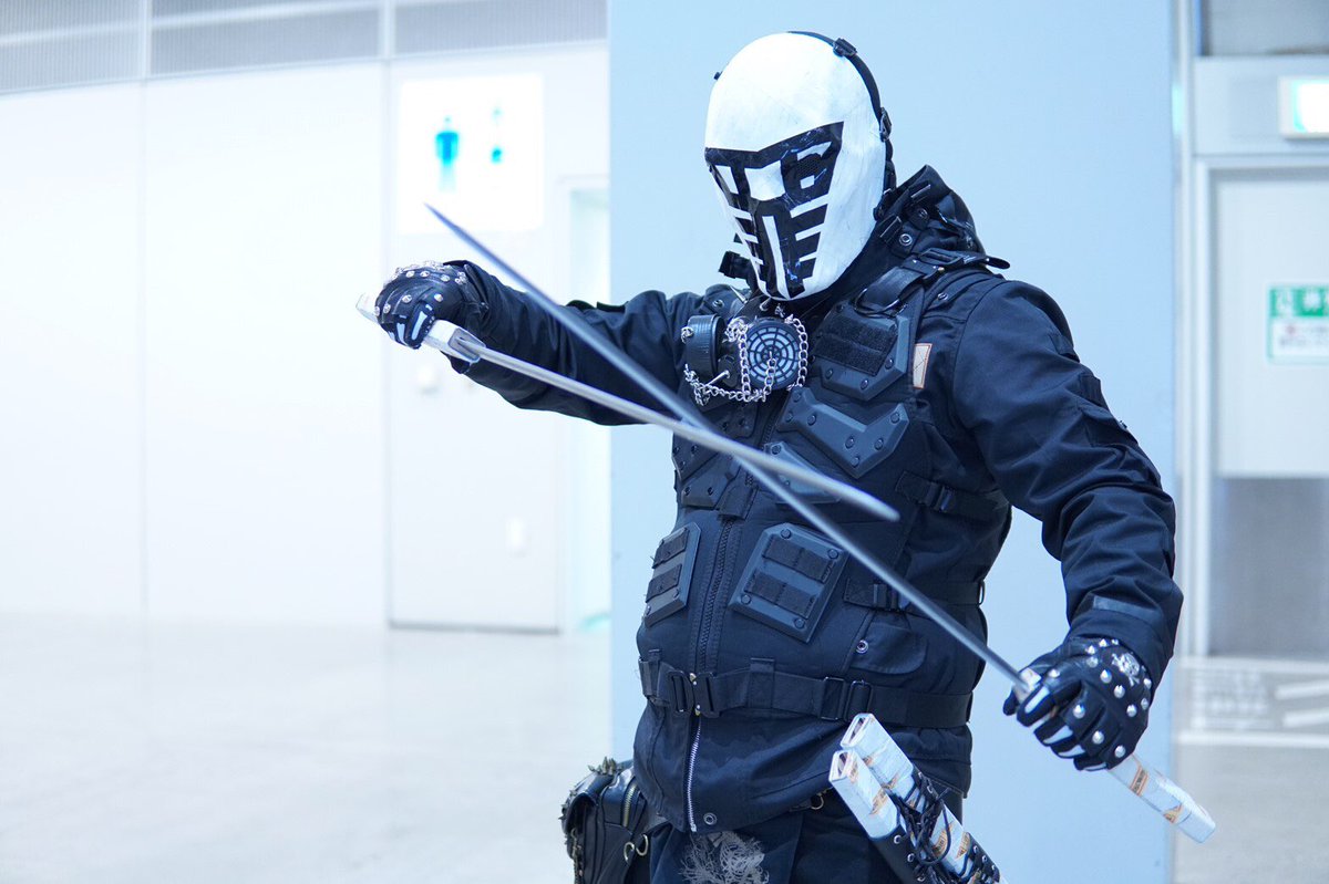 Twoucan カッコイイ剣の構え方 の注目ツイート イラスト マンガ コスプレ モデル