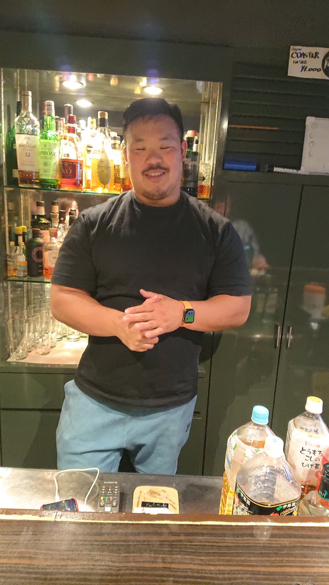 エビスコ酒場 新宿歌舞伎町店 على تويتر ドロップキックは飯野選手がワンオペ 暑くなって あせもがヒドイらしいスコ 新宿へお立ち寄りの際はエビスコ酒場 ドロップキックへスコ