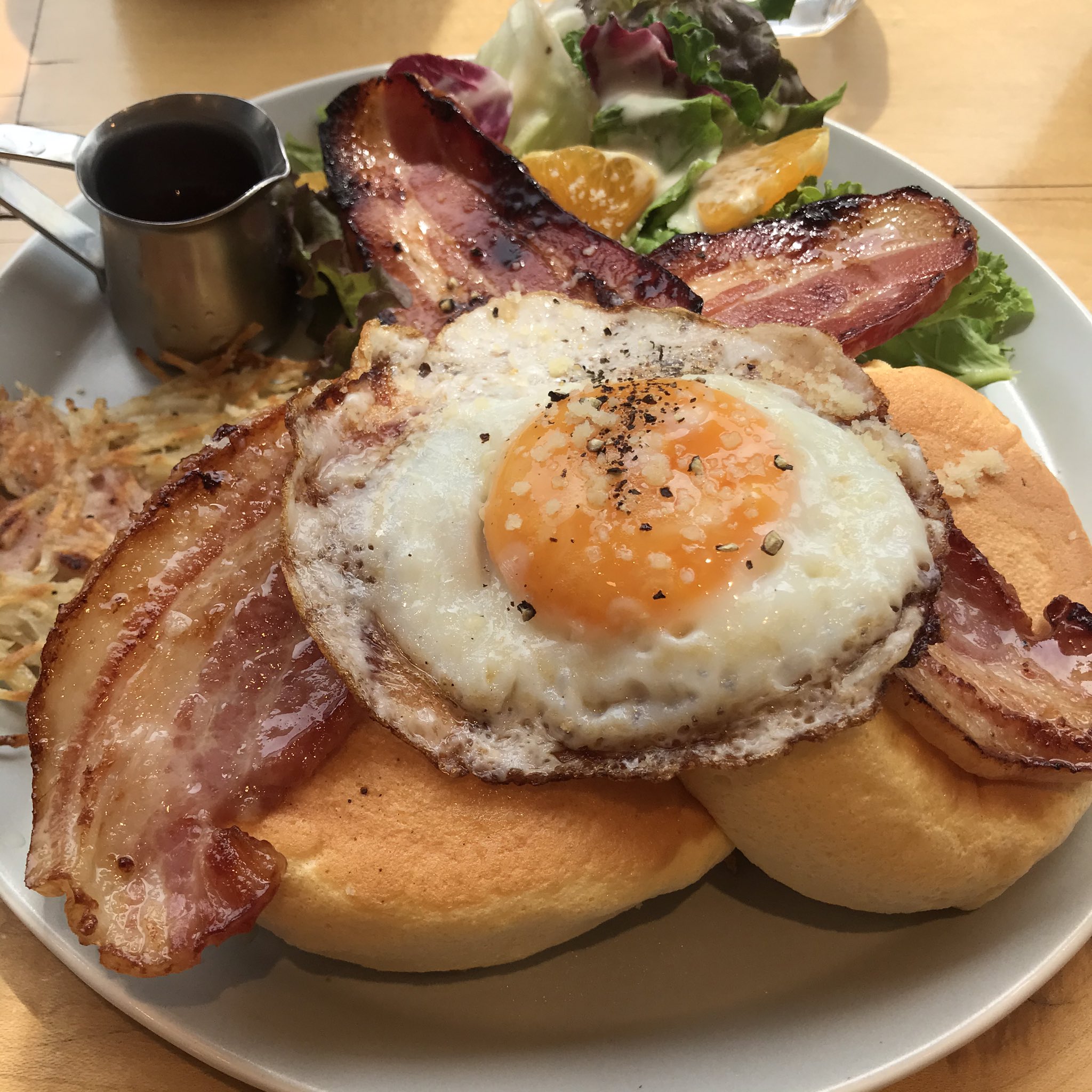なつ 6 4 Flipper Sのパンケーキ ふわっと甘いパンケーキに しょっぱいベーコン 最強です 単体でも最高に美味しい 中目黒vs目黒テイクアウト合戦 中目黒テイクアウト 延長戦 T Co Iql3a1l2vh Twitter