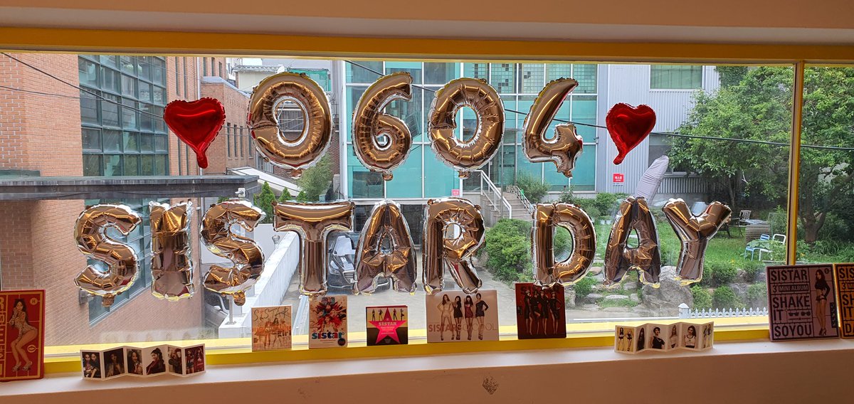 Yoon_BOSS's tweet photo. @sistarsptz
한 달이 넘는 시간동안 고생하셨습니다 
덕분에 쉽지 않은 상황에서도 모두가 더 행복했어요
함께여서 더 의미있던 하루였습니다 :)

#씨스타_10주년_축하해
#SISTAR_10th_Anniversary https://t.co/5rEpC7qH8d