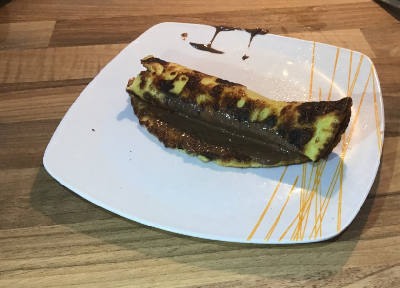 phgs_french's tweet photo. Look at what Charlie G in Year 7 has made for the @linguascope competition! It looks absolutely delicious! #DefiCrepe #crepeauchocolat #pancakechallenge https://t.co/IZWhWAnOMo