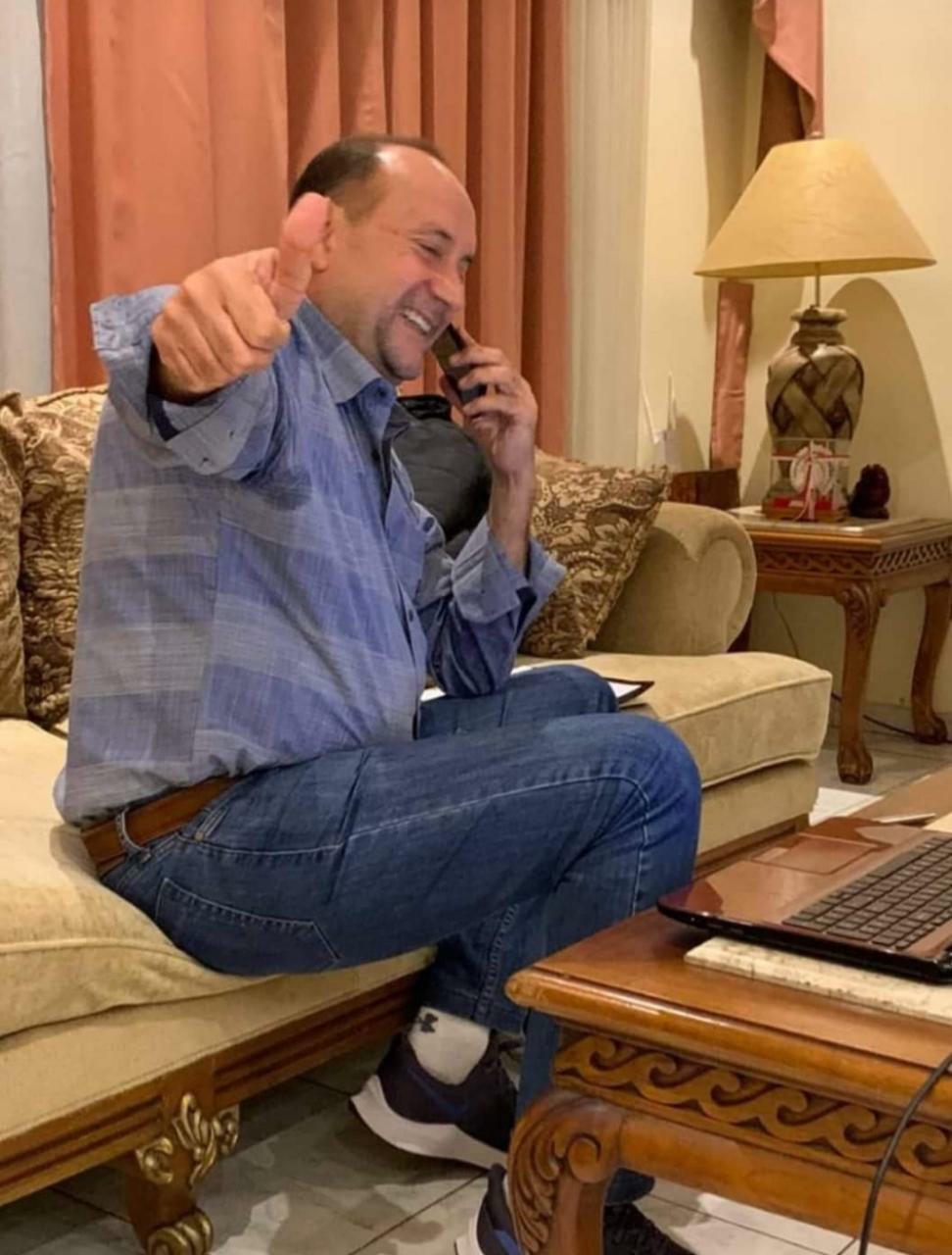 Gustavo Velazquez💙 na Twitteru: "Pulgar arriba del senador Óscar "Cachito" Salomón, tras ser electo presidente del Congreso Nacional… "