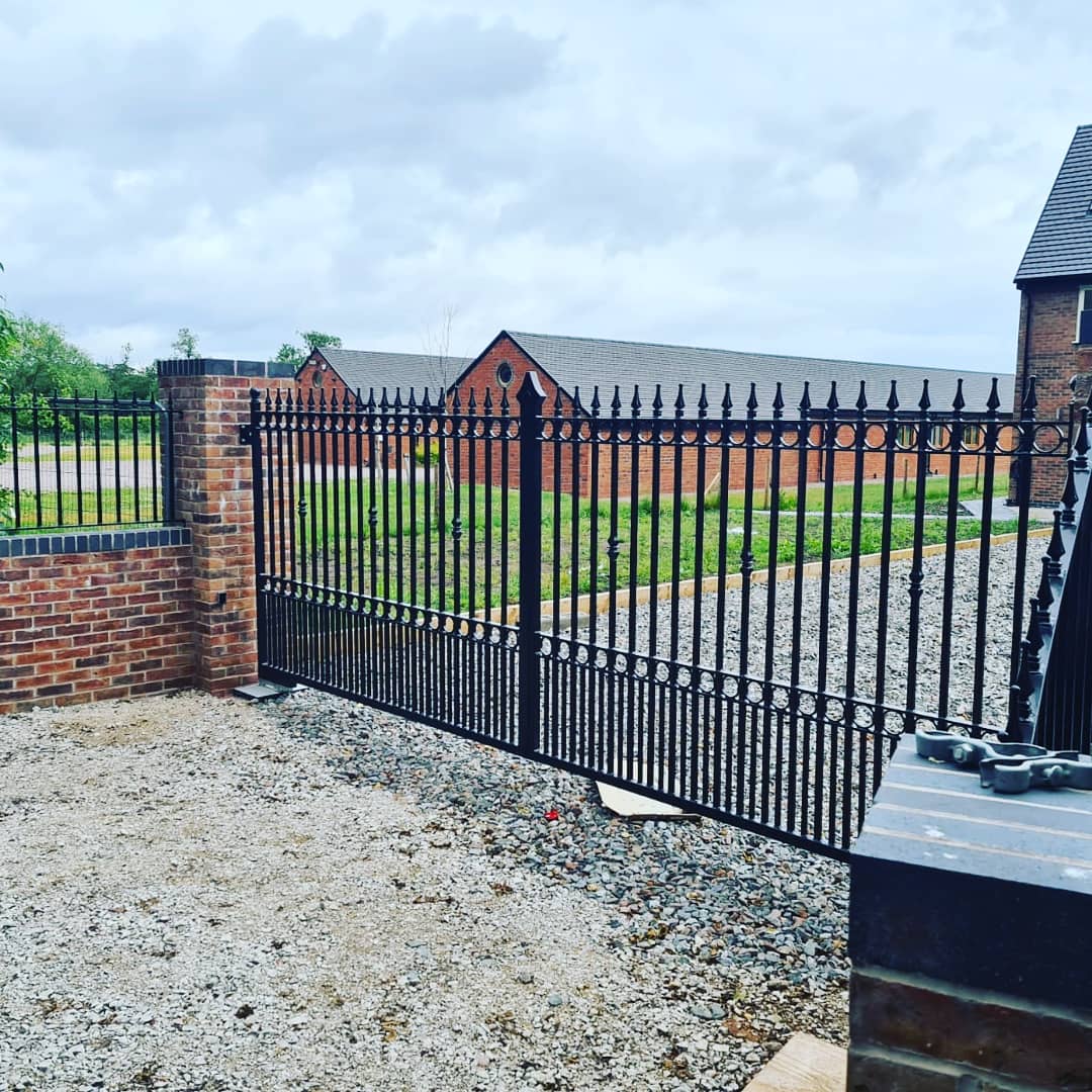 LT Garage Doors & Gates on Twitter "Another great gate job done 👍 A pair of automated 