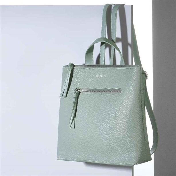sarah85jones's tweet photo. Check out the fashion sale! https://t.co/AdEddwQGWh

Men's French connection sunglasses only £12 Down £28!
Lipsy Sunglasses only £15 Down £9!
Fiorelli Back pack (Reg price £49)
Chelsee Espadrilles only £10 Down £8!
Better hurry! https://t.co/q09hPHznwp