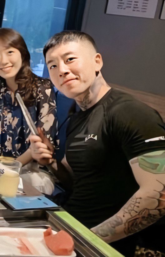 kozmyungjae's tweet photo. just remembered all the tattoos he has under that shirt ............. https://t.co/e7FsTrgD2C