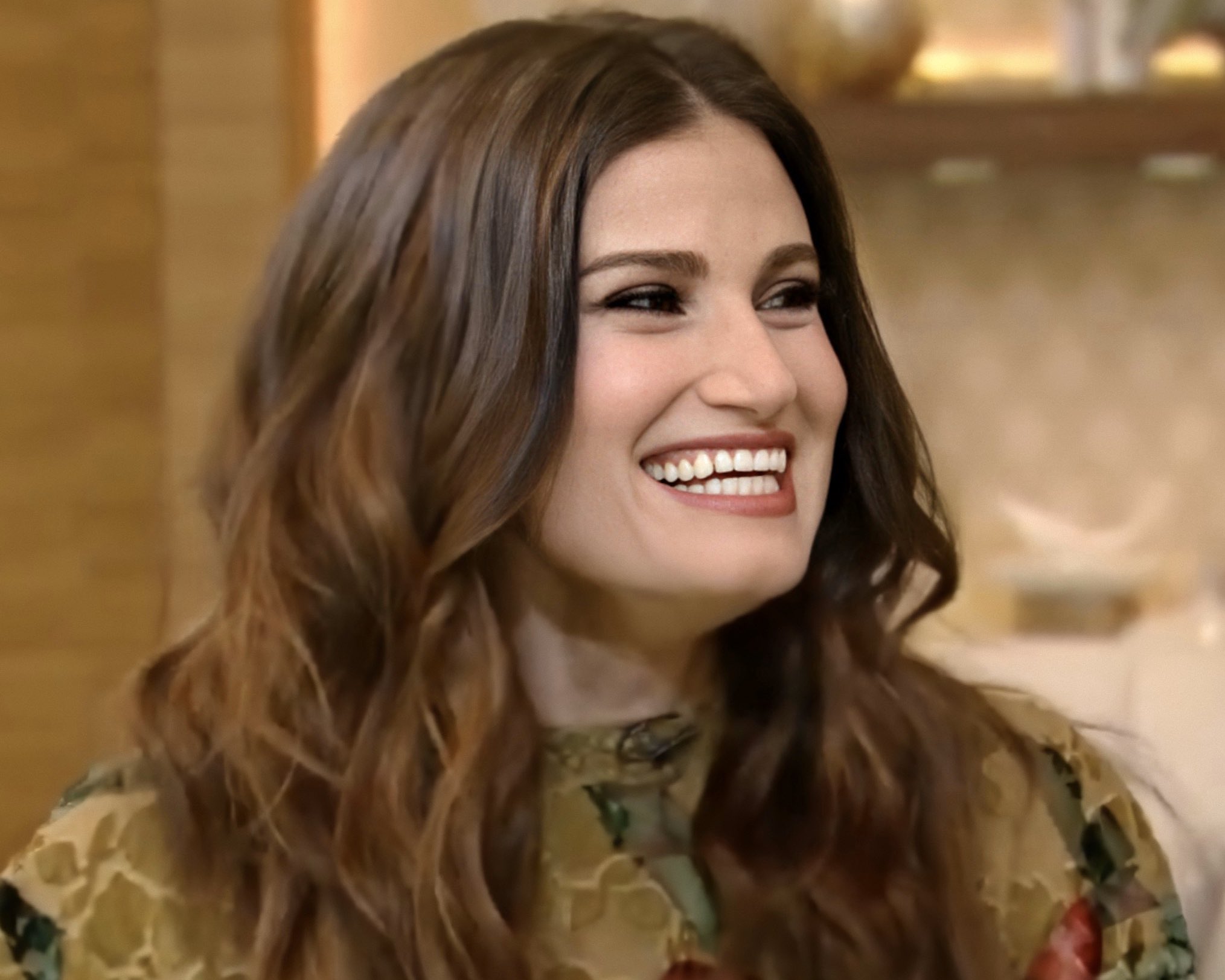 nat🍒 on X: "idina menzel is so incredibly beautiful, wow  https://t.co/wIARnWgzeT" / X