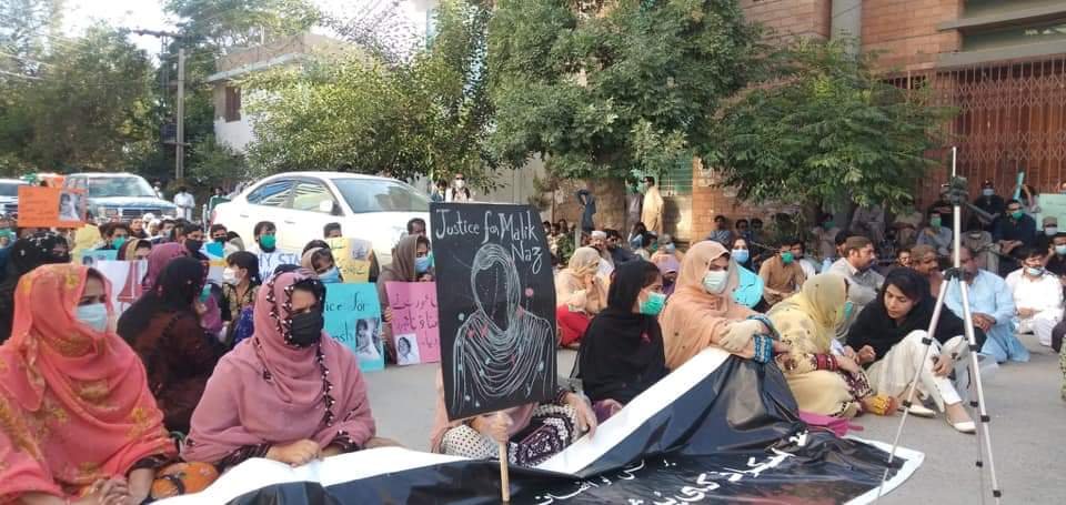 AaliyahShah_'s tweet image. ابھی اور سفر باقی ہے

نئے سفر میں ابھی ایک نقص باقی ہے
جو شخص ساتھ نہیں اسکا عکس باقی ہے
#QuettaProtest
#JusticeForBramsh