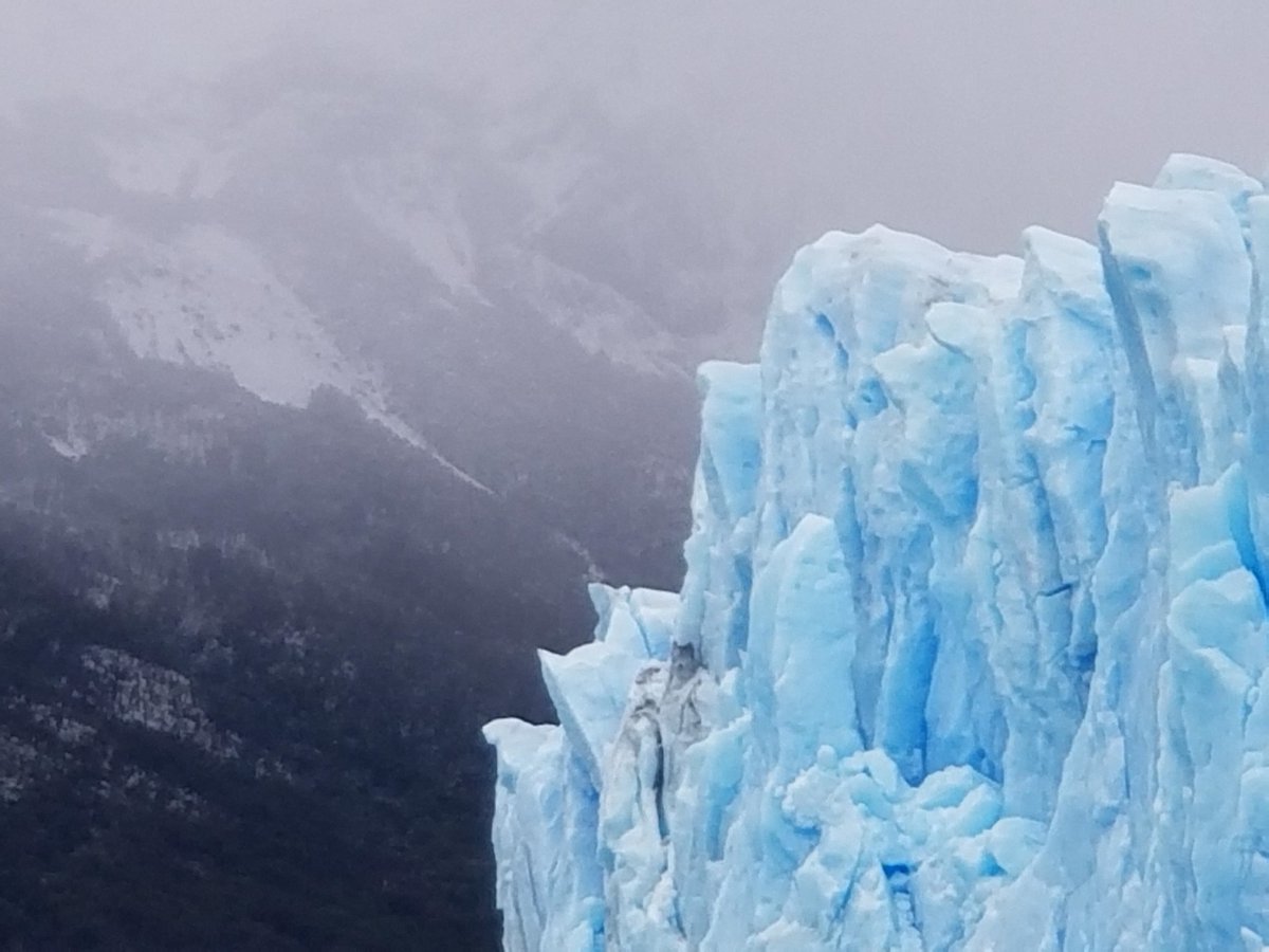 ozcollaborative's tweet image. OZC Principal Morrie travelled to Argentina last year. Each region displayed its own ethnic and historic context, from the natural beauty of the glaciers &amp;amp; gaucho culture in Patagonia, to the urban settings in Buenos Aires. The country dazzled with its grace despite hardships.