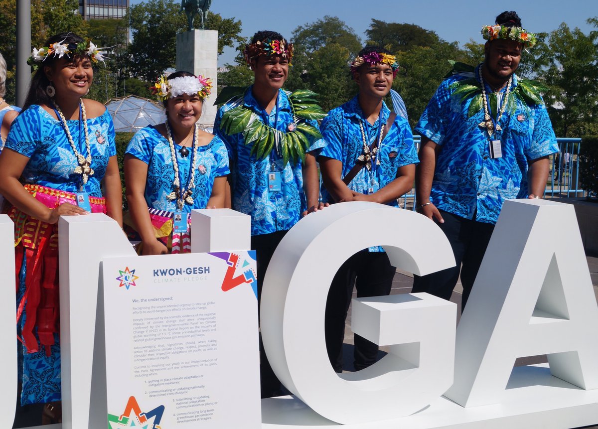 IrishMissionUN's tweet photo. On #WorldEnvironmentDay youth will share their recommendations on how we can recover better together with governments & the @UN.
Thank you to the 50+ countries who have signed the 🇮🇪🇲🇭#KwonGesh Youth Pledge.
It's time to recommit & continue to include more champions. https://t.co/TiAz86Yntd