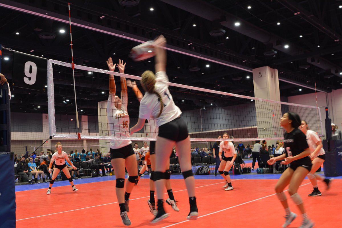 carolinaedgevb's tweet photo. Spotlight #3 on Maddie Clark 18U! 

If you could have a superpower what would it be and why? 

If I could have one super power it would be the ability to time travel. It would be awesome to go back in time or into the future to see what things are like. https://t.co/cF629UBmtn