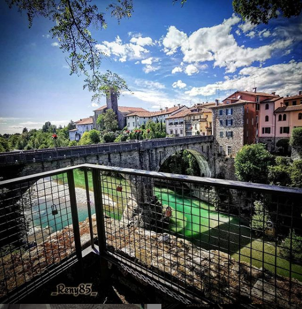 VisitFVG's tweet photo. Da questo weekend ripartono le #visiteguidate di PromoTurismo FVG
Si riparte dai siti @unesco di Aquileia e Cividale nel rispetto delle norme di sicurezza!
👉https://t.co/4dKBYPbigX
#fvglive https://t.co/CmLiSnArmr