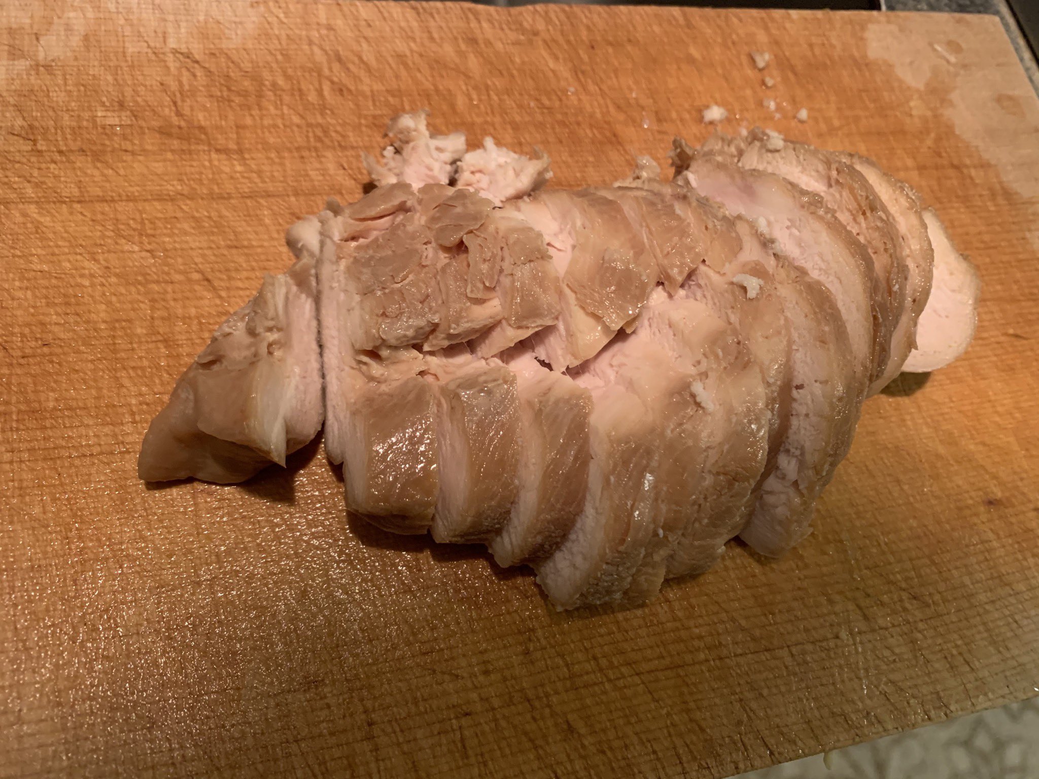 ジョルジ兄さん 先日 炊飯器で作った鶏胸肉のチャーシュー 十分柔らかくて美味しかったけど 低温調理器だともっと柔らかくなるんやろな あ 低温調理器欲しい Helloagain ファットアダプト 鶏胸肉のチャーシュー Boniqpro T Co