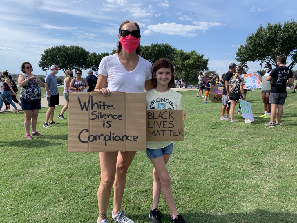 Oneskineejosie's tweet photo. Teach your children to stand up and be heard #friscoprotest https://t.co/YkQBxybSLM