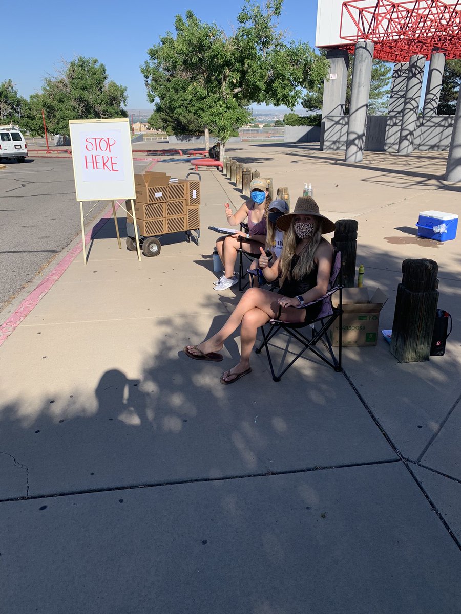 Bears! We’re ready at yearbook pickup! We’ll see you today Juniors and Seniors and tomorrow Freshmen and Sophomores!💙🐻