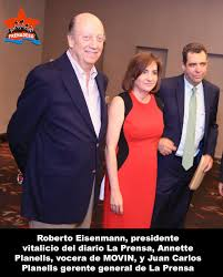 ShedrackC2's tweet photo. Los ataques en contra de TODOS menos #Varela son gestados por Movin ya que, según ella, representa a gran parte de la población y porque combate al poder económico.
#Sabiaensupropiaopinion #Movin #Planells #mottin https://t.co/N0DjuhfGrz