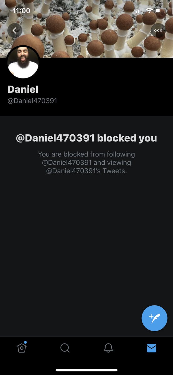 chrisfranando's tweet photo. @Daniel470391 @xoKellllly Don’t trust him, he’ll take your money &amp; block you https://t.co/JZCctZSMUG