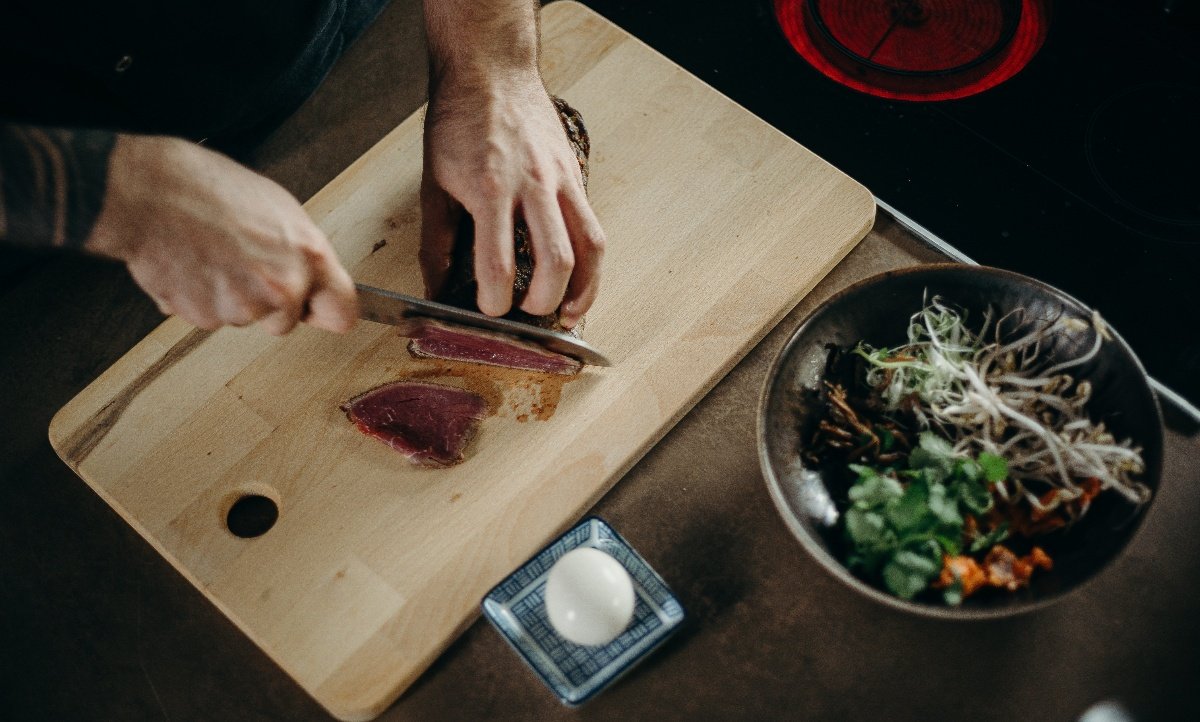 Akers Packaging would like to partner with you to help cut costs, not quality. Give us a call today to learn how.  hubs.ly/H0r6mPX0