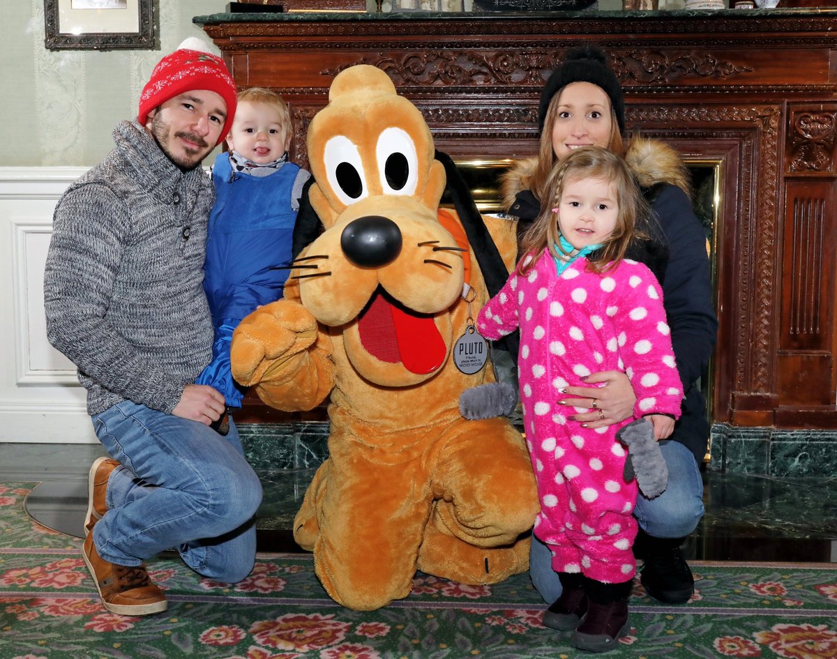 Ces moments nous manquent tellement...

#disneyland #DisneylandParis <a href="/DisneylandParis/">Disneyland Paris</a>