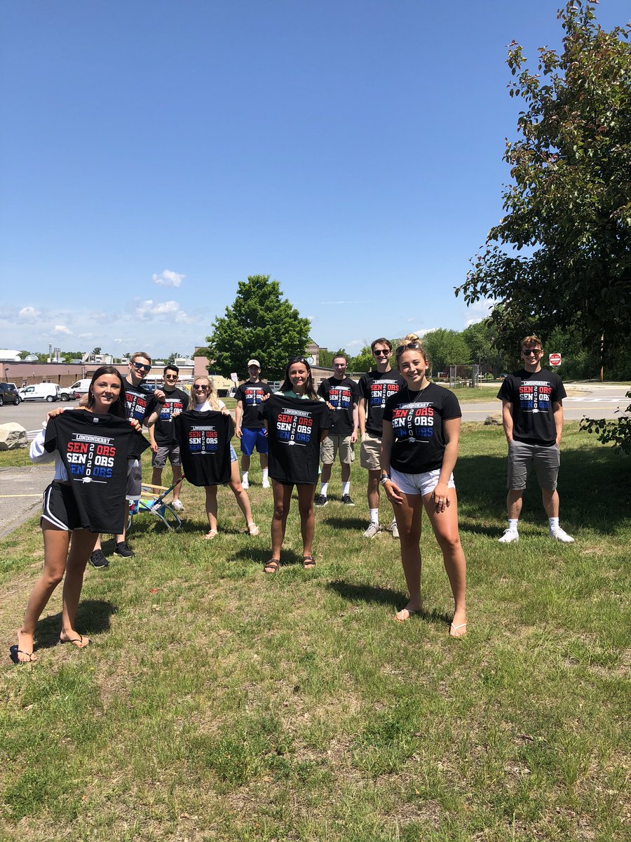 ksullivanH4's tweet photo. Senior T-Shirts are here one day left to pick them up in the main lot. Thank you class officers @2020_lhs for your leadership. https://t.co/HCPgZdKQzn