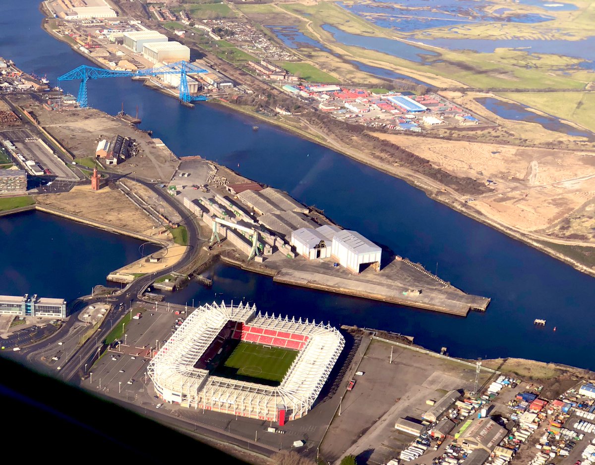 Marc_Flies's tweet photo. A number of iconic landmarks in one photograph - taken by one of our @EdenFlight #ExperienceFlight customers who wanted to fly with us to get some aerial shots of her favourite area👍🏻#AerialPhotography #PhotographyFlights #SightSeeingFromAbove #AerialSightSeeing #FlyWithEden https://t.co/femcPbOOJ0