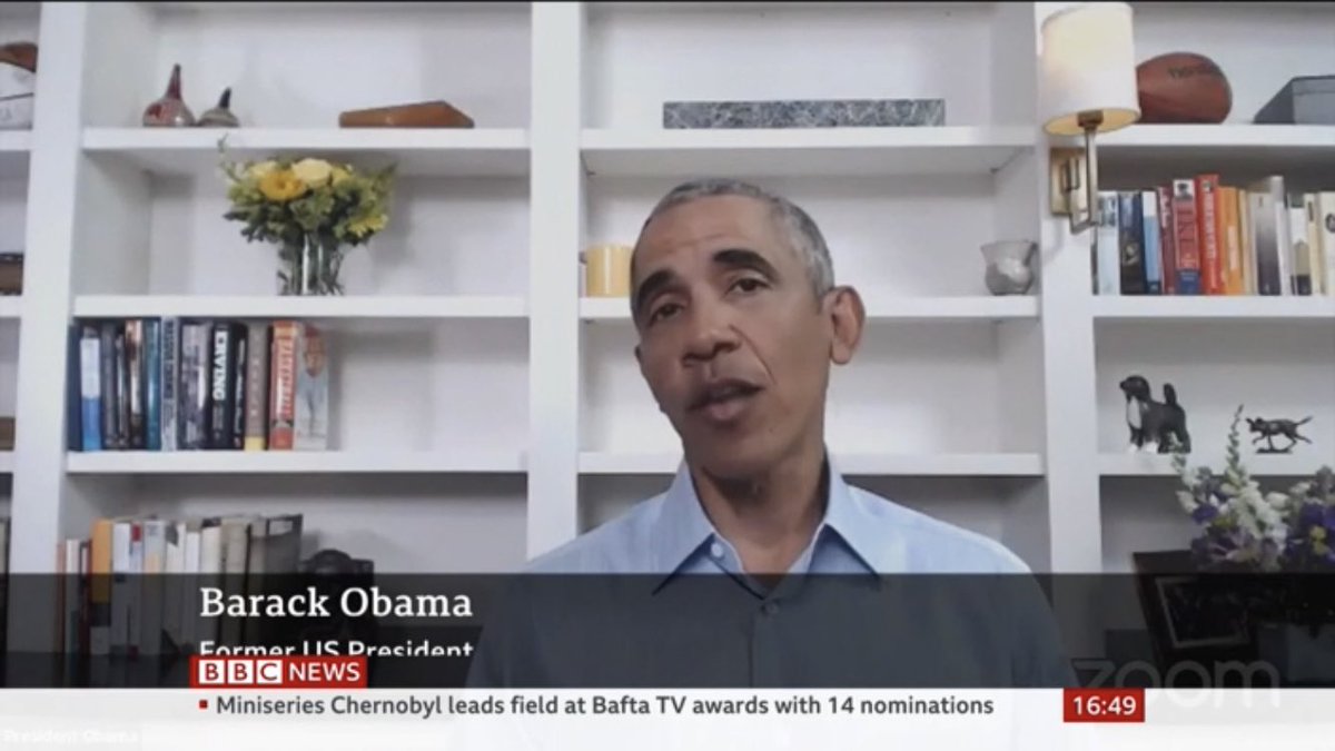  #BookcaseWatch Does this guy live at Barack Obama’s house?