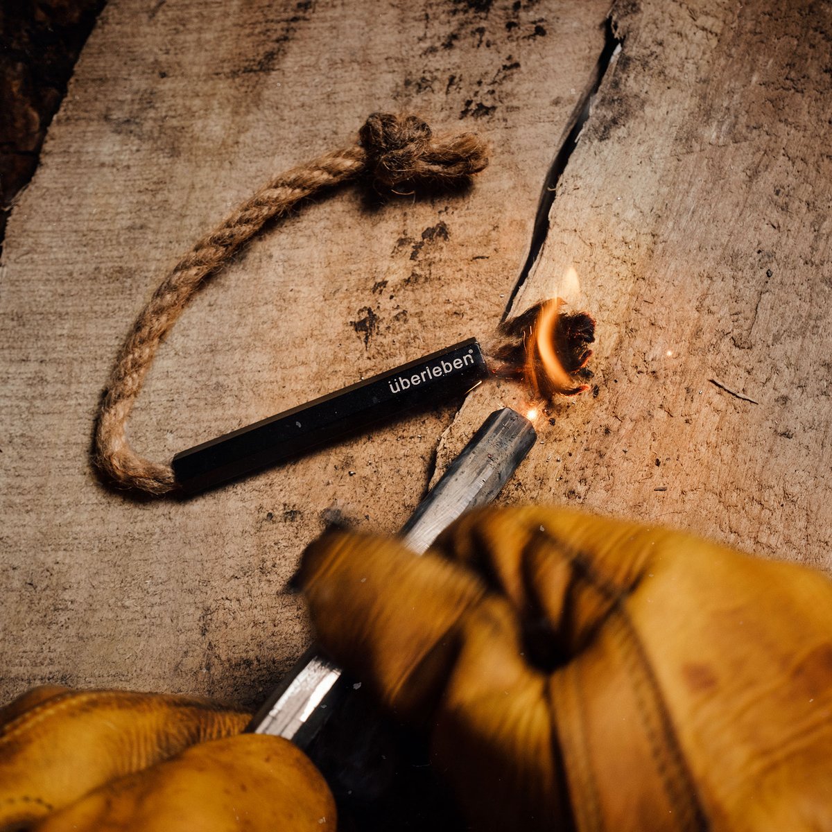 modernfirecraft's tweet image. The Tindår Wick can almost make it too easy, but when the rain and wind arrive -  you'll find yourself relieved to have it in your kit. 

#firekit #bushcraft  #getoutside #firestarter #ferrorod #ferroceriumrod #survival #woodsman #fatwood #firesteel #bushcraftgear