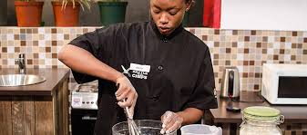 Ideia_Ideal's tweet photo. No longa ‘A Cozinha Incrível de Anesu’, uma mãe que adora cozinhar tem a chance de mudar de vida quando seu filho a inscreve em um reality show de culinária. #Netflix #netflixandchill #netflixbrasil #streaming #series #filmes #netflixtime #CookOff #Cookoffnetflix https://t.co/vpynm2ltxv
