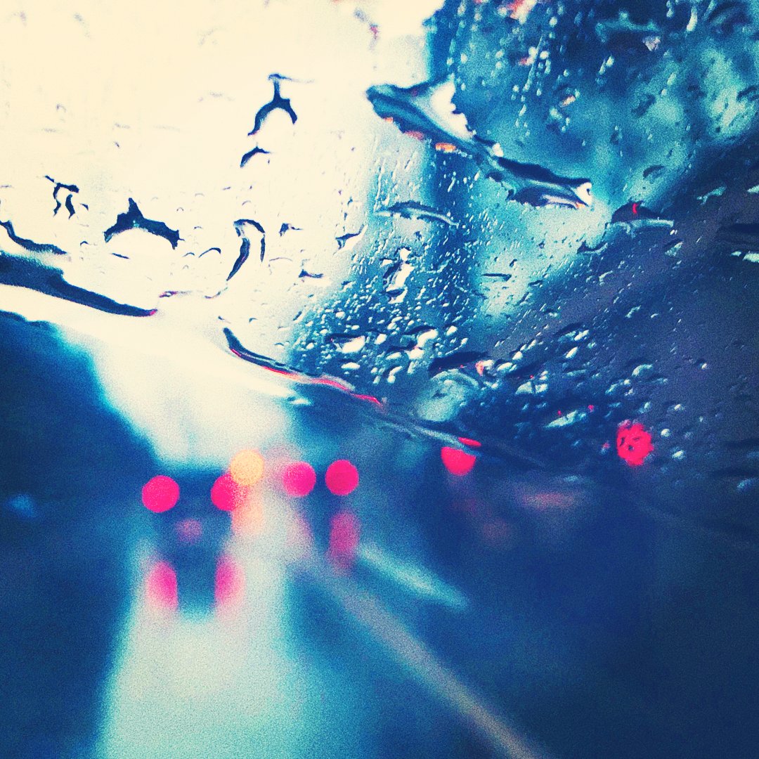 You can thank Mary Anderson for inventing the windshield wiper. On June 18, 1903 she she filed her application for a patent, after riding in a streecar on a snowy day during a trip to New York City.

#WindshieldWisdoms #WindshieldFacts