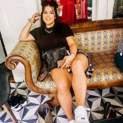 jackievrussell's tweet photo. #NewProfilePic https://t.co/Rq0UXE3QQs