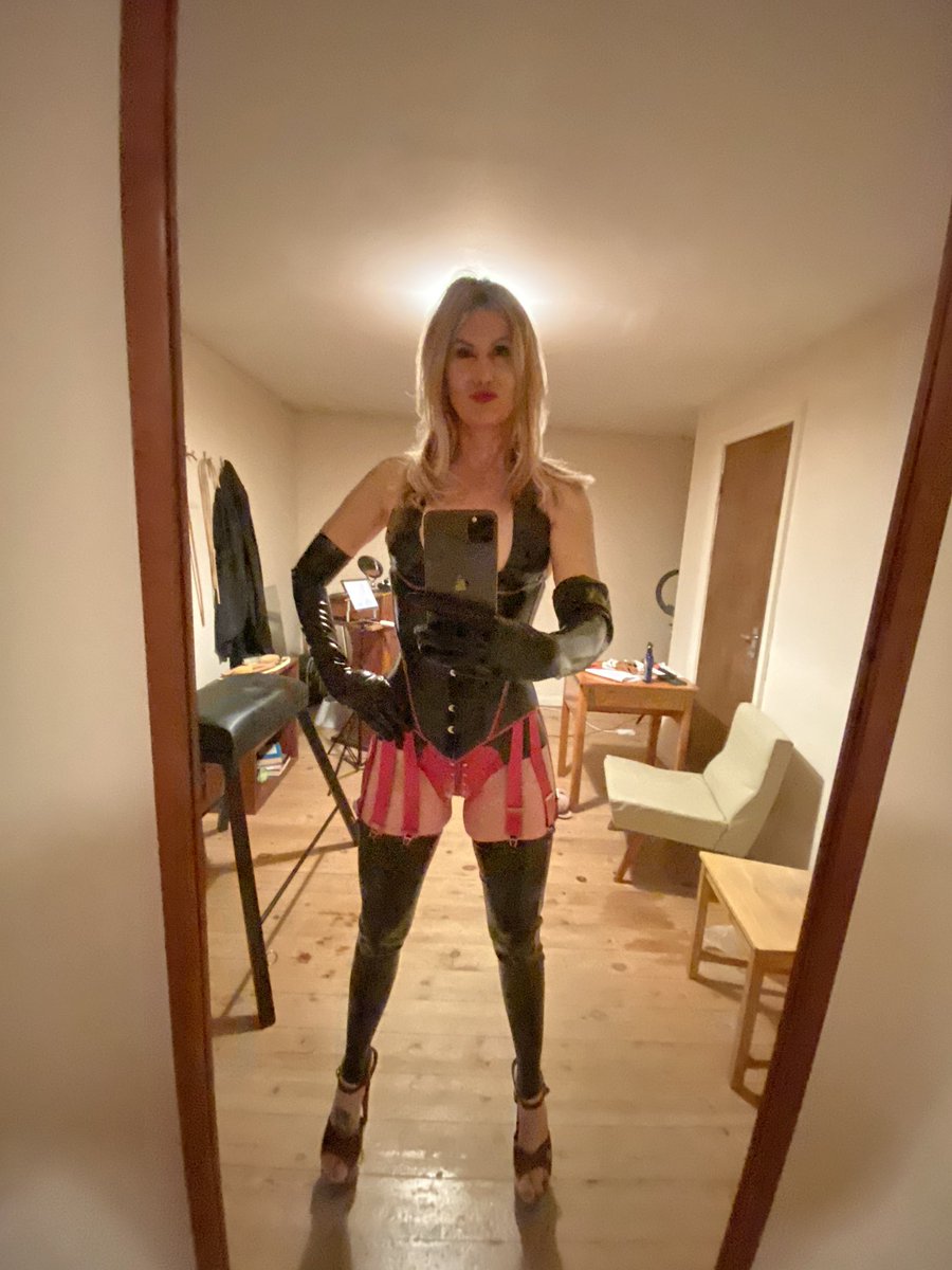 Mistress scarlet glasgow Glasgow