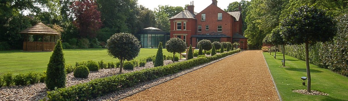 CORE_LP_HQ's tweet photo. See why they're so popular: https://t.co/GUQh0dyh7f

#ThursdayThoughts #ThursdayMotivation #Landscape #Garden #Home #Driveway https://t.co/9SwHNysdDS