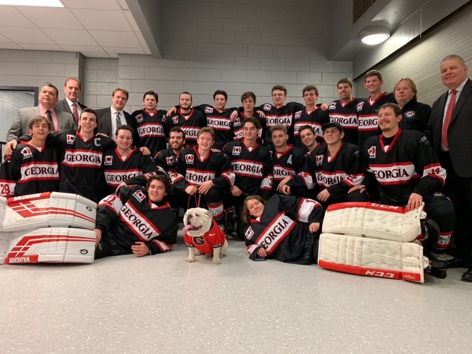 jogathletics's tweet photo. Custom jerseys and socks for the Savannah Hockey Classic @UGAHockey @SECHChockey Looking for your own special occasion jerseys? Send us a DM to find out how you can Join Our Game. Now made with eco-friendly materials!
#GoDawgs #IgniteTheIce #joinOurGame #UGAHockey #SECHC https://t.co/U2FVkQbOxo