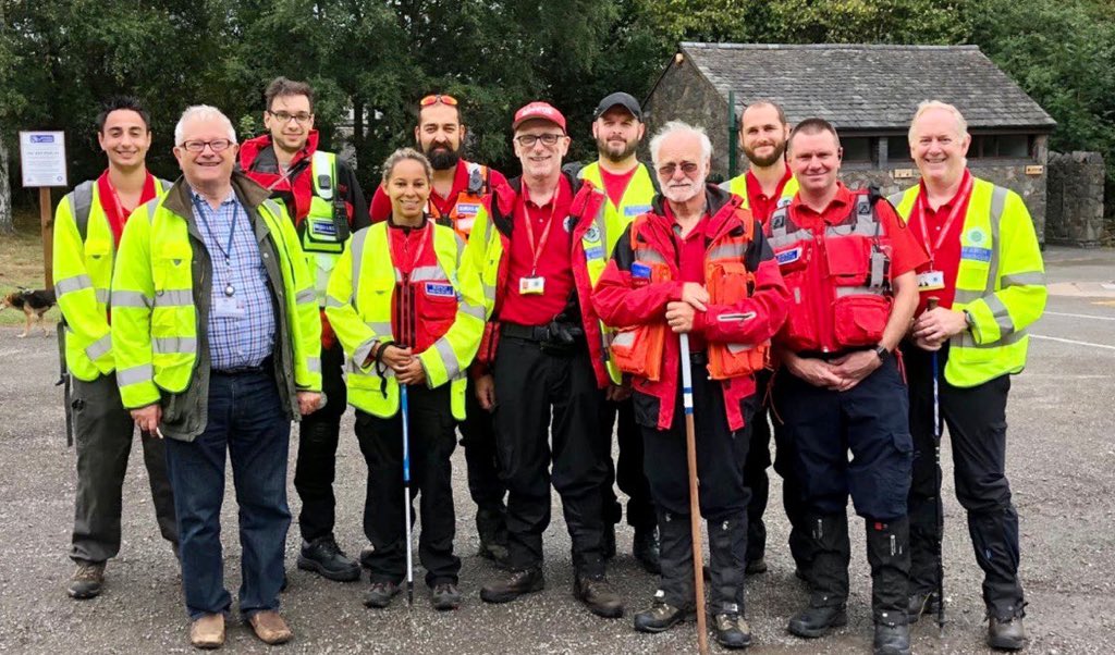 ben999responder's tweet photo. Such a great ๐ team #proud2serve with @LeicesterSAR on this HUGE achievement . Did you know that #UKSAR are volunteer / non paid staff ? #VolunteersWeek2020 #searchandrescue #reportmissing #seektofind https://t.co/O7Z23zyme5