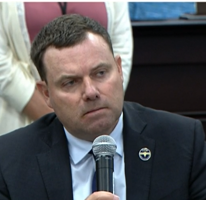 Sen. Stephen West says maybe Ky Leg should limit Gov Beshear's powers. Give the governor 2 to 4 weeks after he declares a state of emergency, and then either he calls a special Leg session so lawmakers can play a role or else his declaration is voided. ^JC