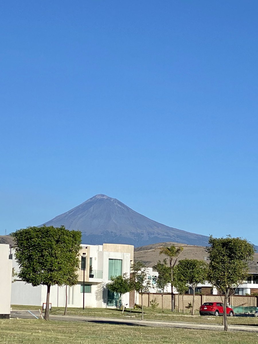 Glacue64's tweet image. #FelizJueves y
Un saludo especial a esta #ComunidadPoderosa
de corredores, que día a día 
estan presentes!!!
Aquí ya se entrenó✔️
@logrartusmetas
@ComuniRunners
@MeEncantaCorrer
@CorroAMiPaso
@correVIVEsiente
@templorunner
@ManicomioRunner 
@LoveRunSmile