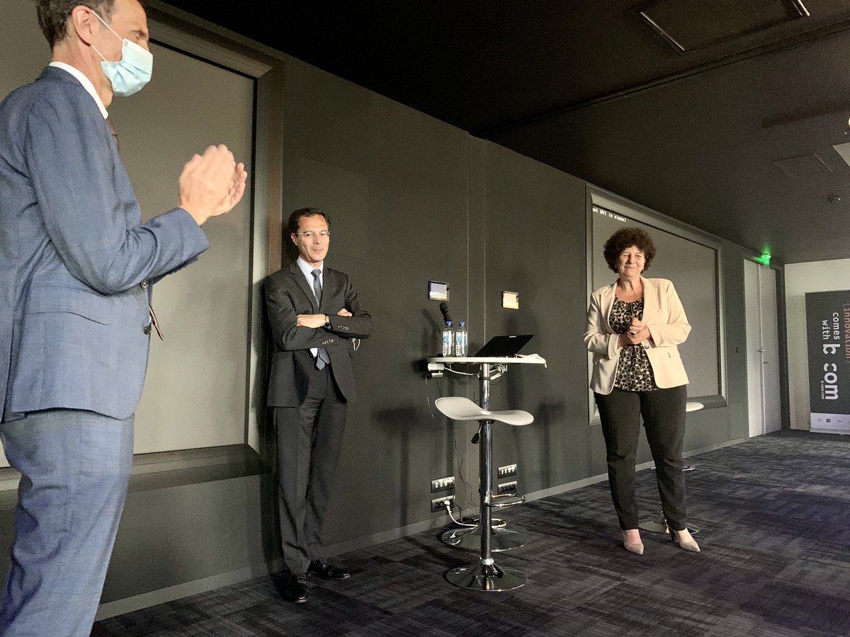 IRT_BCom's tweet photo. La ministre @VidalFrederique @sup_recherche annonce avec @BOUDYGuillaume @SGPI_avenir 450 millions d’euros de soutien aux #IRT #ITE «j’ai vu aujourd’hui des démonstrations technologiques de rang mondial. L’innovation est plus que jamais au cœur de la relance et de notre succès» https://t.co/bUldBuWOZw