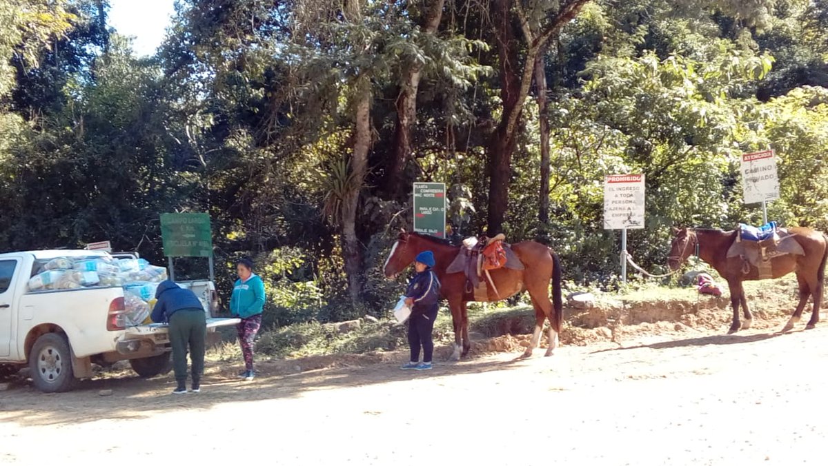 MinDSocialSalta's tweet photo. ASISTENCIA ALIMENTARIA FOCALIZADA A COMUNIDADES ORIGINARIAS DEL NORTE PROVINCIAL

Se cumplimentará con la entrega de módulos alimentarios a comunidades originarias de Ballivián, Rivadavia Banda Norte, Embarcación, Colonia Santa Rosa, Urundel y Aguaray

👉 https://t.co/l2N5x0dpCv https://t.co/QDliX8gsMm