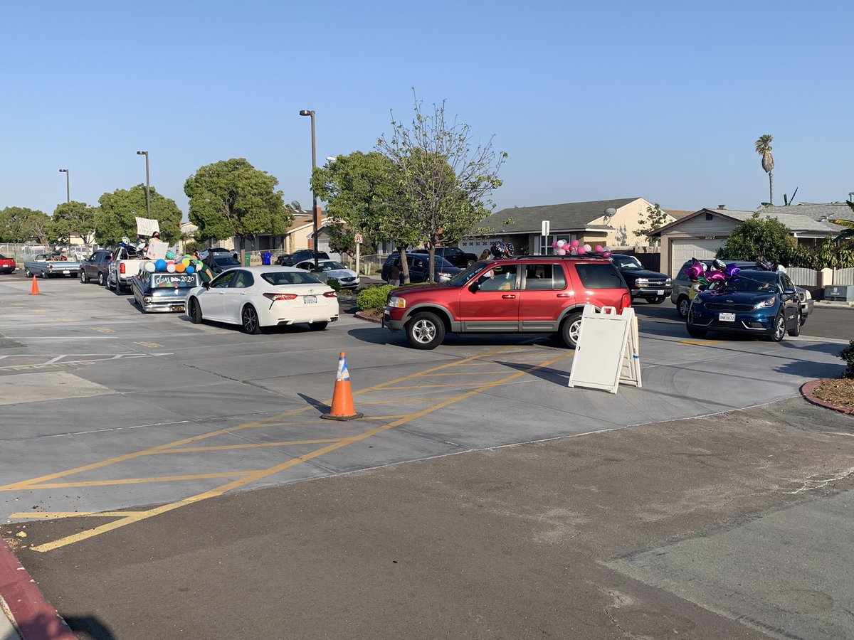 Congratulations, Finney Bulldogs! #finneyelem <a href="/bevprange/">Beverly Prange</a> @kendasaur <a href="/CVESDNews/">CVESD News</a>