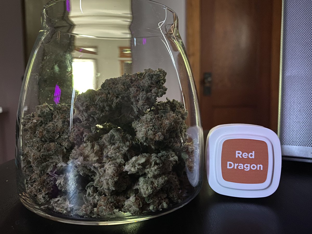 CSGOBlinGG's tweet photo. #goodmorning #WeedLovers #RedDragon https://t.co/yu1HGFj9TT
