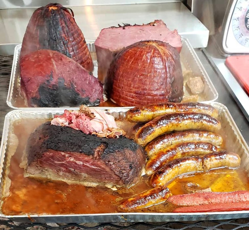 ChapsPitBeef's tweet photo. Walk us through how you create your perfect Chaps sandwich.....
#pitbeef #pitham #pitturkey #pitcornedbeef #tigersauce #bbqsauce #baltimorebbq https://t.co/nt4DGB1Nwk