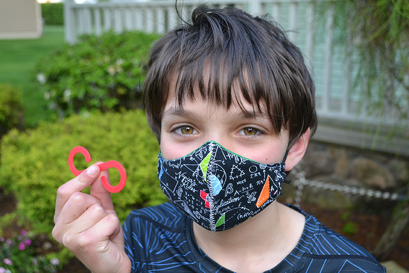 3dprintingisfun's tweet photo. Meet Ryan - a 10 YO #3dprinting #PPE for his local #HealthCareHeros fighting #COVIDー19 | visit our blog: https://t.co/IFFflrNxRT | #COVID #PPEshortage #thursdayvibes #STEMeducation #STEMed #enablethefuture @3dprintingisfun @Enablethefuture #ultimaker https://t.co/HuAPCFrRoB