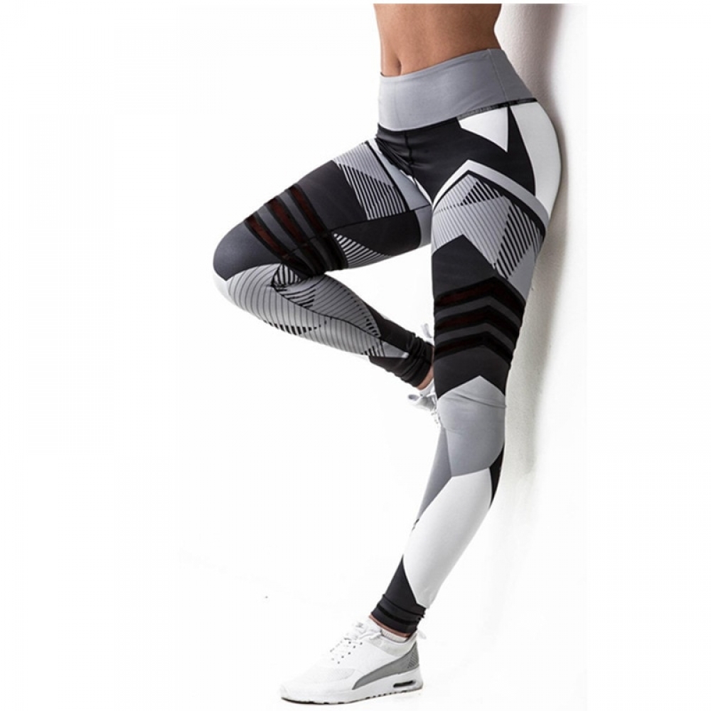wear_let's tweet photo. #outfit #eshop #bodybuilding Women's Geometric Printed Leggings https://t.co/md07bc2snQ https://t.co/Vf9R0aAVjR