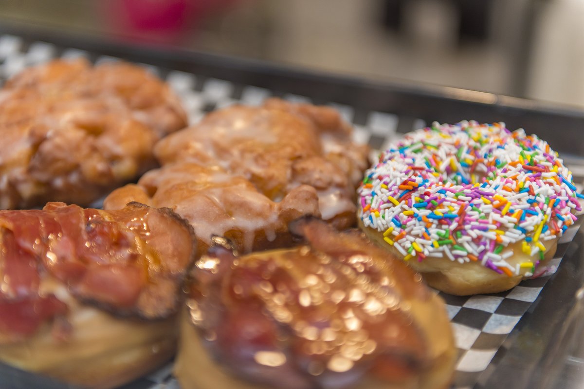 CedarbrookBakes's tweet photo. What's a donuts 🍩  favorite day?  Fry-day! 

Come stop in, we will have all sorts of creative donuts tomorrow to celebrate National Donut Day!

#funnyjokes #foodpun #donuts #bakery #specials #canteatjustone #lovewhatwedo https://t.co/xFavXu3YDt