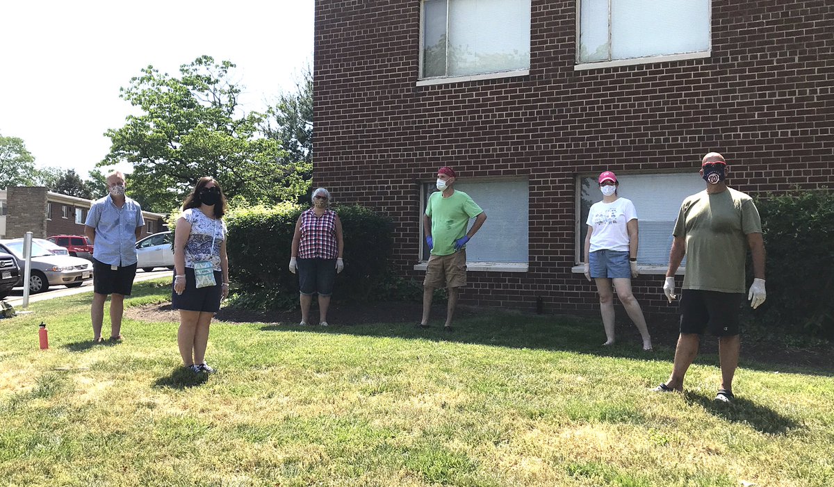 Thank you <a href="/ArlingtonDHS/">Arlington County Department of Human Services</a> for joining <a href="/AbingdonGIFT/">Abingdon APS</a> staff and <a href="/AbingdonPTA/">Abingdon PTA</a> at our meal distribution with masks, information, hand sanitizer, etc! #APSPerfectPartners <a href="/VPLiaison/">Dawn Smith</a>