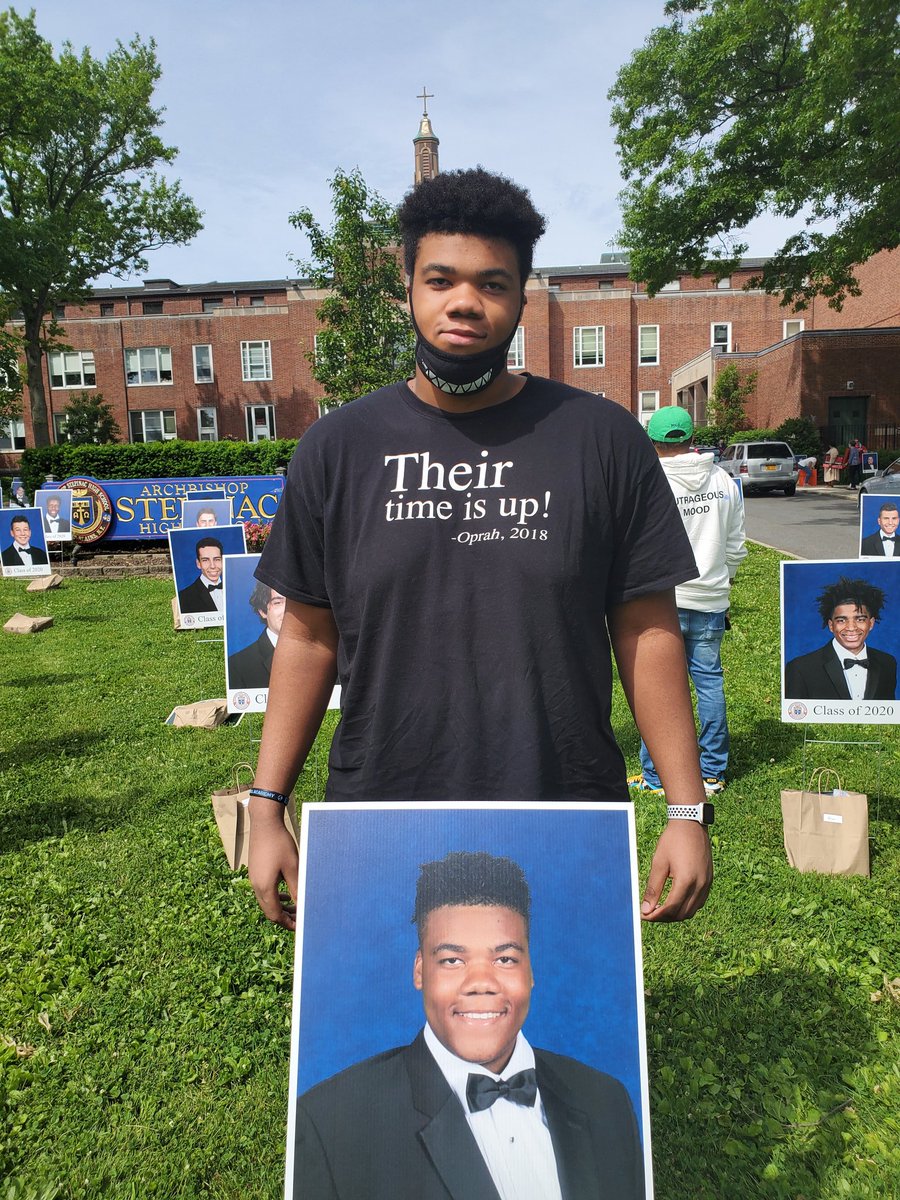 msyasmin's tweet image. One step closer.. @AJCornelius65 .. you continue to make me proud. #classof2020 is different!