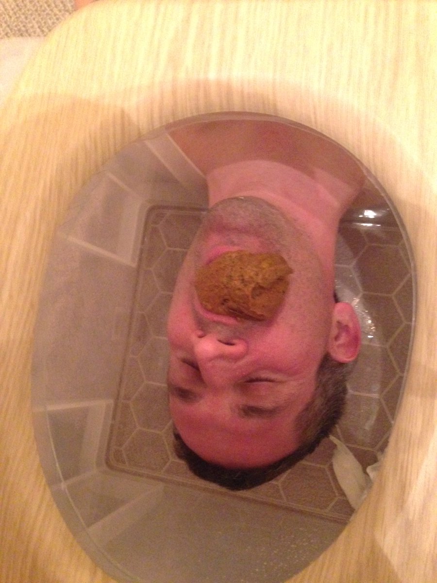 0 Uhr 40 - Session beendet. Guten Appetit und schöne Heimreise!

Hahahaha dieser Moment wenn leute 372 Kilometer hin und her fahren nur um deine scheise zu fressen 😂👌

#scat #findom #humilation #humantoilet #moneydom #domination #paypig #paypal