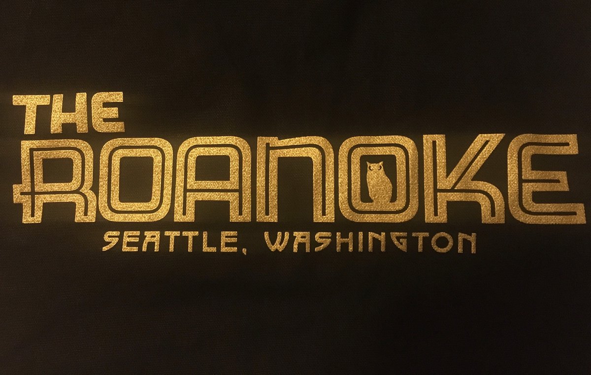 Roanokeseattle's tweet photo. We will be back and selling To-Go Drinks this weekend. Cocktails, Pints, Growlers, 6-Packs and TACOS! We have some new merch for sale too.

Come by Friday and Saturday from 4-8pm. https://t.co/zyFcJxp34R