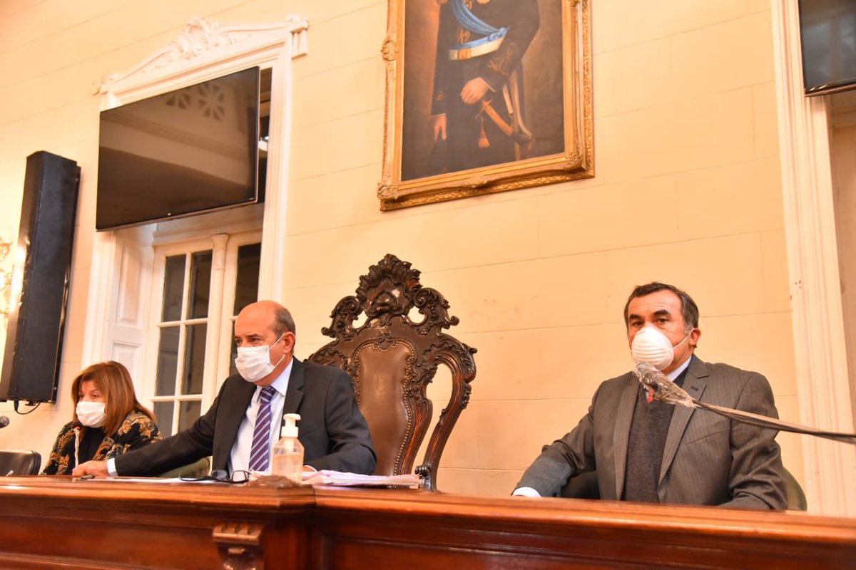 gacanteros's tweet photo. Seguiendo estrictamente el protocolo sanitario, llevamos adelante la sesión del Senado. Entre los temas tratados se destaca: audiencia pública a la Dra. María Elena Aguirri quién ocupará cargo judicial en Bella Vista. Se aprobó el régimen de promoción de inversiones forestales. https://t.co/EMuNioiTWf