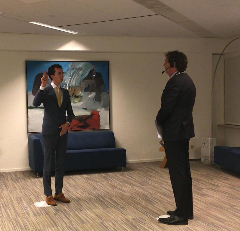 Jan Pieter vd Schans (@jpvdschans) on Twitter photo ‘Zo waarlijk helpe mij God almachtig’. Zojuist geïnstalleerd als wethouder van de <a href="/GemeenteEde/">Gemeente Ede</a>! #Ede ‘Zo waarlijk helpe mij God almachtig’. Zojuist geïnstalleerd als wethouder van de <a href="/GemeenteEde/">Gemeente Ede</a>! #Ede