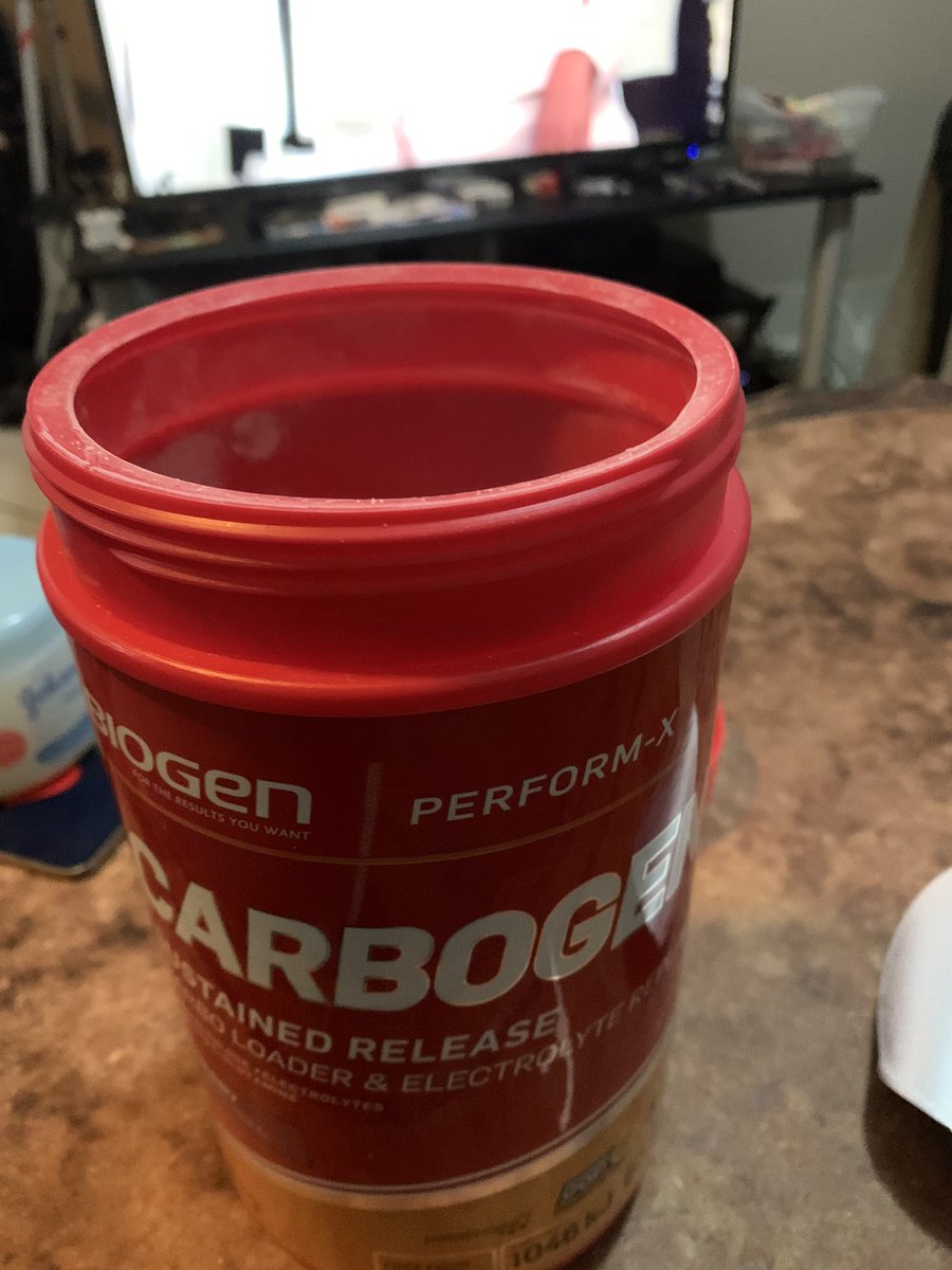 Mphuzi_Chauke's tweet photo. @BiogenSA So, this is how a new Carbogen is packaged? Less half of the contents. This is really shocking. So why waste such a big container? https://t.co/eaClHrHKor
